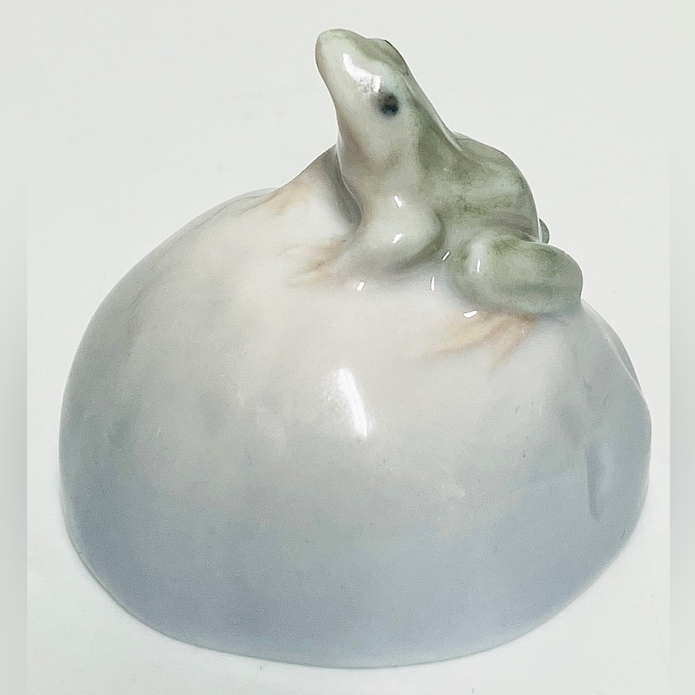 Vintage Royal Copenhagen ‘Frog on Rock’ Danish Denmark 🇩🇰 Porcelain